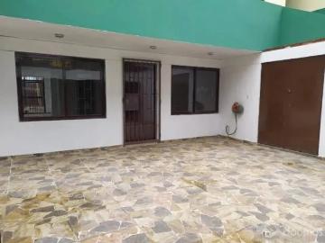 VENTA DE CASA EN CHORRILLOS