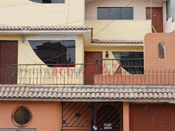 Venta De Casa En Chorrillos Con 6 Departamentos + Azotea