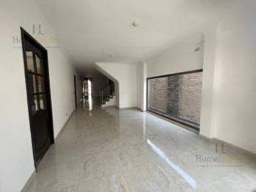 Venta de Casa en Ciudad Celeste 5 Dormitorios Piscina AE