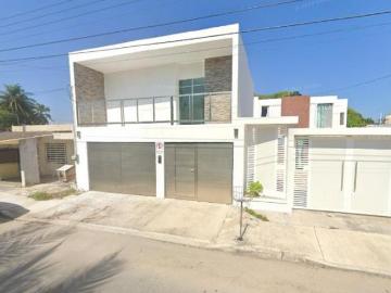 VENTA DE CASA EN COL. CENTRO, CHETUMAL, QUINTANA ROO