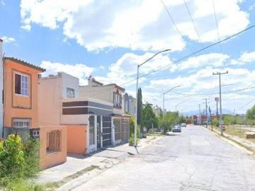 VENTA DE CASA EN COLONIA ALBEROS CADEREYTA JIMENEZ EN NUEVO LEON