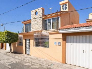 VENTA DE CASA EN COLONIA HOGAR DEL OBRERO, ATLIXCO, PUEBLA