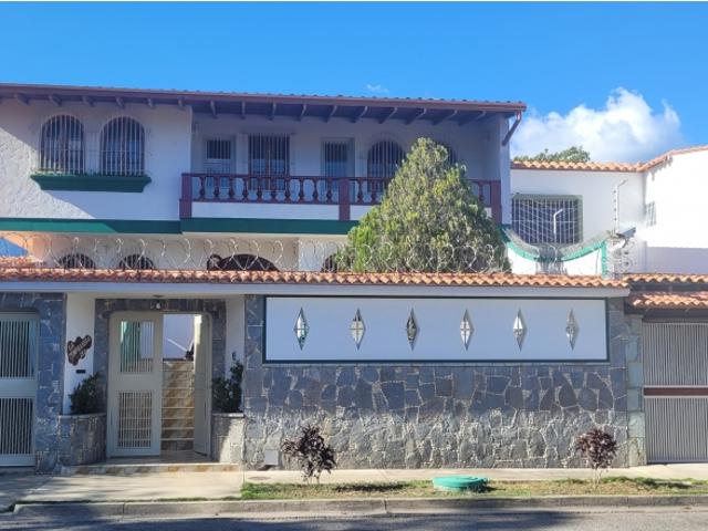 Venta de Casa en Colinas de la California con Vista al Avila