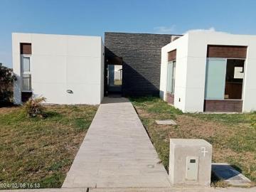 Venta De Casa En Condominio