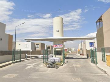 Venta de Casa en Condominio en San Martín Xico Nuevo, Chalco Amplia y Bien Ubicada