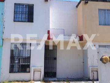 Venta de casa en Condominio Los Laureles, Xochitepec, Morelos. Clave 6134