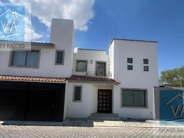 Venta de Casa en condominio Matisse en Metepec
