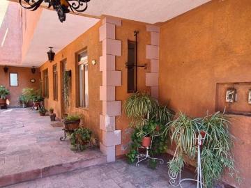 VENTA DE CASA EN EL CENTRO HISTÓRICO DE QUERÉTARO