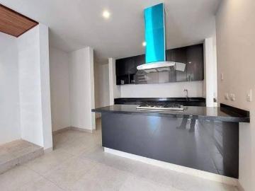 VENTA de CASA en el condominio Santa Bárbara al poniente