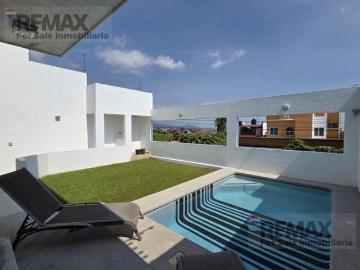 Venta de casa en el Fracc. Jardines de Ahuatlán, Cuernavaca, Morelos…Clave 5981