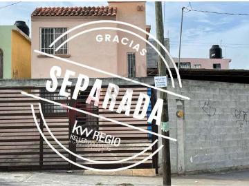 Venta de Casa en Esquina con excedente de terreno Balcones de Santa Rosa, Apodaca N. L