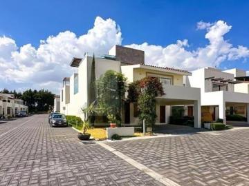 Venta de casa en Fracc Bosques de la Asunción Metepec