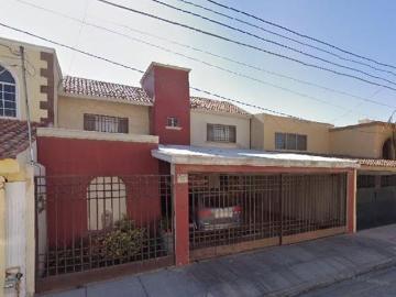 VENTA DE CASA EN FRACC LOS VIÑEDOS, TORREÓN COHAUILA. PREGUNTA EL BENEFICIO