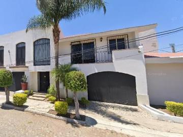 VENTA DE CASA EN FRACC. LOS GRANADOS, ACATLÁN DE JUÁREZ, JALISCO
