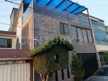 VENTA DE CASA EN GENARO GARCIA, JARDIN BALBUENA, VENUSTIANO CARRANZA, CDMX