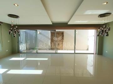 VENTA DE CASA EN JARDINES CHAPALITA
