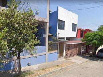 VENTA DE CASA EN COLONIA JARDINES DE LA CRUZ GUADALAJARA JALISCO