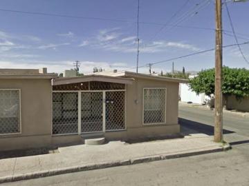 VENTA DE CASA EN LA COLONIA LOS NOGALES EN CIUDAD JUAREZ EN CHIHUAHUA