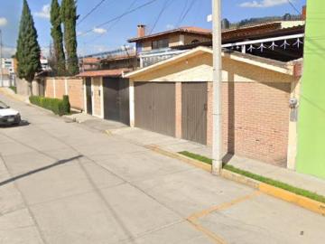 VENTA DE CASA EN LA COLONIA SAN MATEO OXTOTITLÁN, TOLUCA DE LERDO