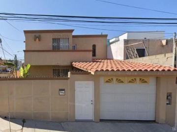 VENTA DE CASA EN LA COLONIA PLAYAS COSTA AZUL EN TIJUANA EN BAJA CALIFORNIA