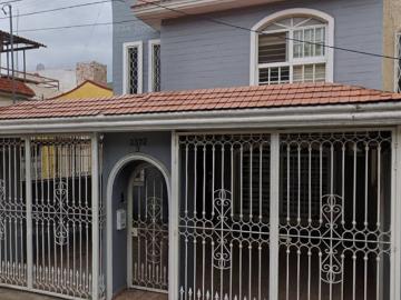 VENTA DE CASA EN LA COLONIA RINCONADA DE LA CALMA DE ZAPOPAN JALISCO