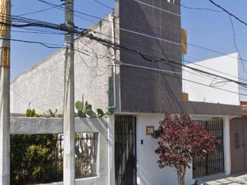 VENTA DE CASA EN LA COLONIA VILLA DE LAS FLORES EN COACALCO MÉXICO