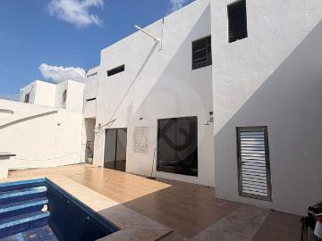 Venta de Casa en La florida con Alberca de 7 habitaciones