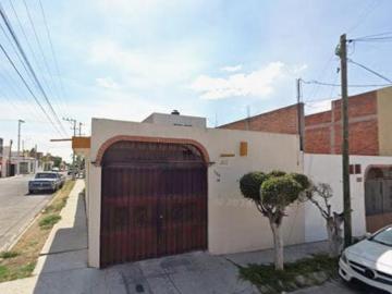 VENTA DE CASA EN LA PIEDAD, MICHOACAN