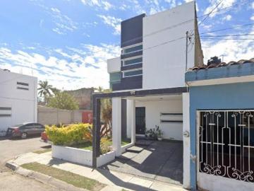 VENTA DE CASA EN LAGO SUPERIOR, LAGOS DEL COUNTRY, 63175 TEPIC, NAYARIT