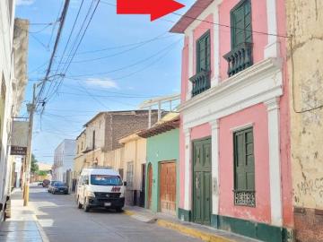 VENTA DE CASA EN LAMBAYEQUE CERCA DE LA PLAZA DE ARMAS