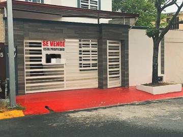 VENTA DE CASA EN LAS LOMAS SECTOR BOSQUES 6a ETAPA