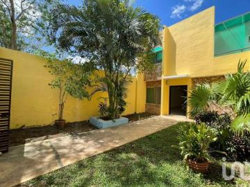 VENTA DE CASA EN LAS MARGARITAS CHOLUL CON AMPLIO TERRENO