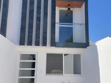 VENTA DE CASA EN LOMA BELLA