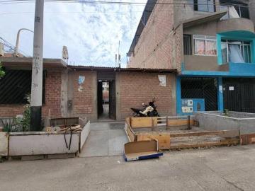 VENTA DE CASA EN LOS OLIVOS DE 120 M2