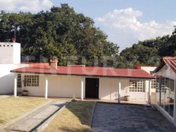 Venta de casa en Puebla, Haras del Bosque de 1,090 m2 de Terreno UN PISO