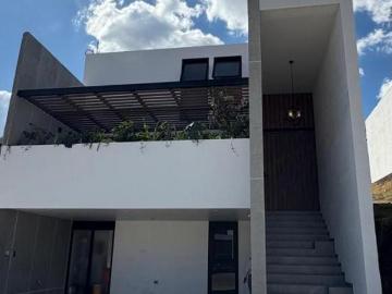 VENTA DE CASA EN PARQUE ALCUMBRE LOMAS DE ANGELOPOLIS, PUEBLA
