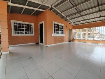 Venta de casa en praderas del campo, la chorrera