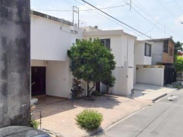 VENTA DE CASA EN RECIDENCIAL LA FLORIDA MONTERREY NUEVO LEON