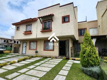 VENTA DE CASA EN REAL MADEIRA CON EXCEDENTE DE TERRENO EN PACHUCA