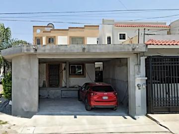 Venta de Casa en Residencial Bugambilias, Guadalupe N.L