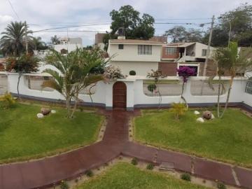 Venta de Casa en Residencial la Angostura A pocos metros del Hotel las Dunas
