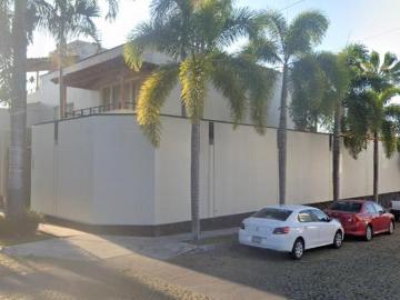 VENTA DE CASA EN RESIDENCIAL SANTA BÁRBARA COLIMA