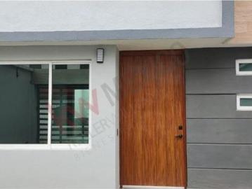 Venta de Casa en San Mateo Atenco, Combina tranquilidad y conveniencia