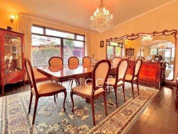 Venta de Casa en Sol de la Molina con Amplio Terreno y Anexo Independiente