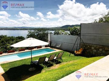 Venta de casa en Tequesquitengo, Morelos?Clave 3600