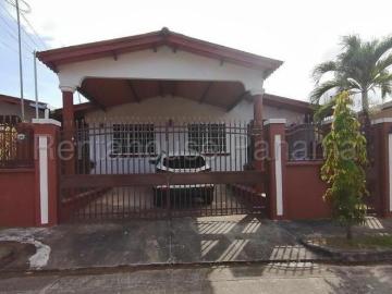 Venta de Casa en Terrazas del Golf Panamá