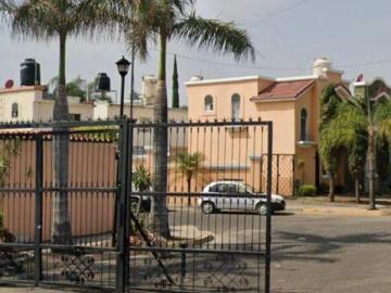 VENTA DE CASA EN TONALA COL URBI PASEOS DE SANTIAGO