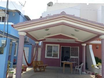 VENTA DE CASA EN URB. VILLA MARINA,STA. ELENA ANNY