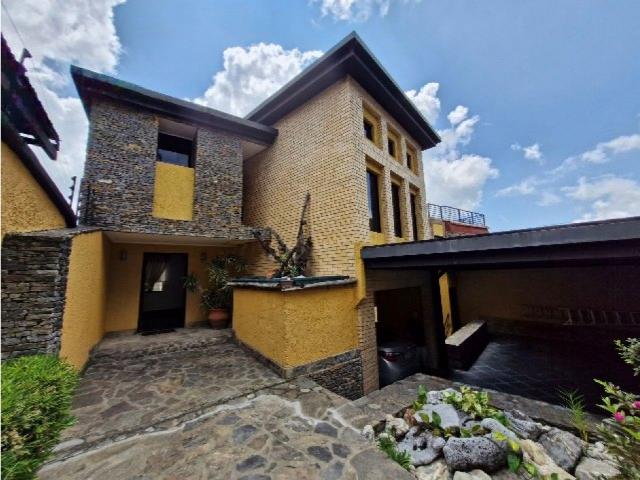 Venta de Casa en Urb. Oripoto, Municipio El Hatillo
