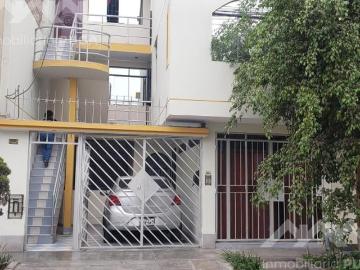 Venta de Casa en Urb. Santa Isolina, Comas